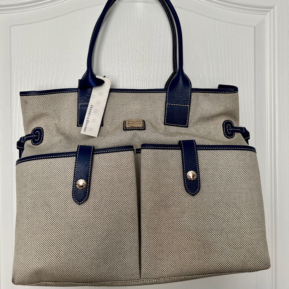 NWT Dooney and Bourke Navy & Cream Satchel w/ Two Front Pockets